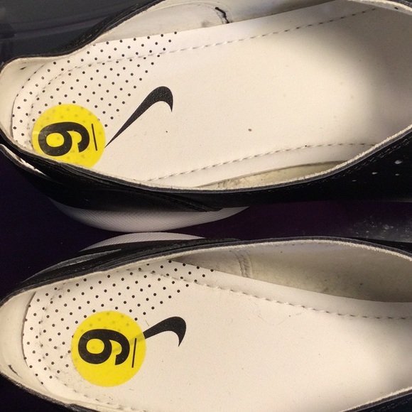 Nike - Picture 4 of 7